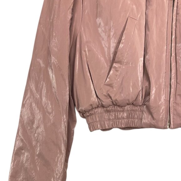 H:ours Lilium Puffer Jacket in Blush - Picture 9 of 16